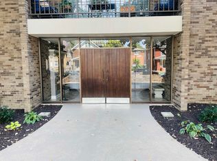 933 12th Ave APT 103, Huntington, WV 25701