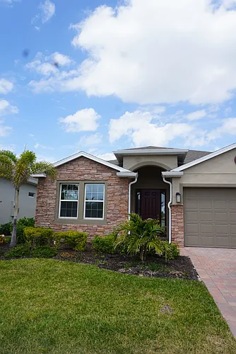 16027 Crofton Springs Way Photo 1