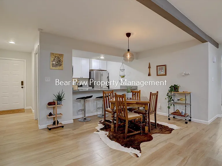 23518 Pondview Pl — Photo 8