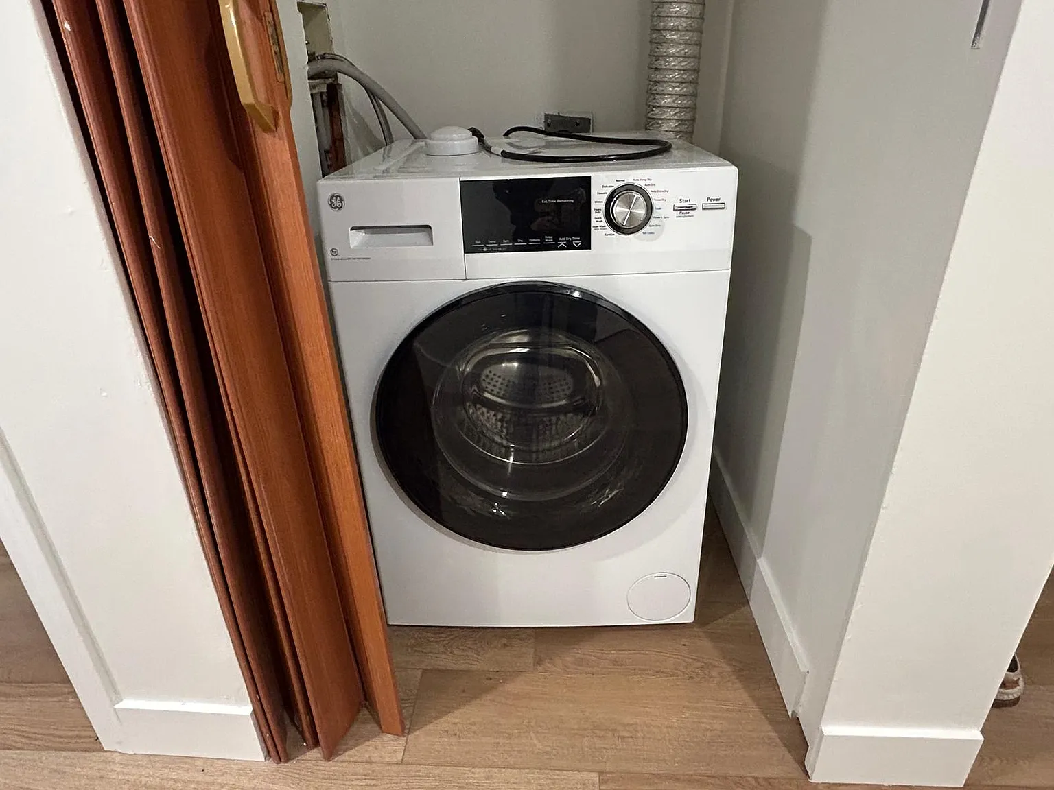 2 bed, 718 sqft, $2,750 — Photo 3