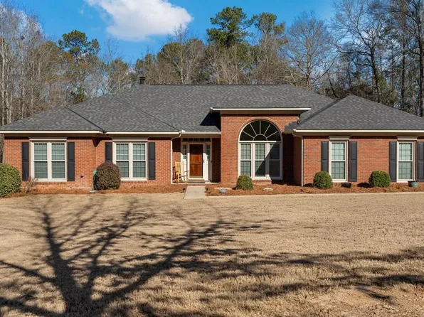 1009 King Place Dr, Columbus, GA 31904