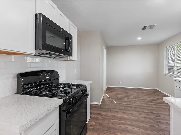 403 Lakemont Dr — Photo 8