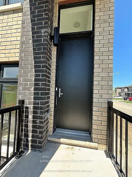4 bed, $2,800 — Photo 3