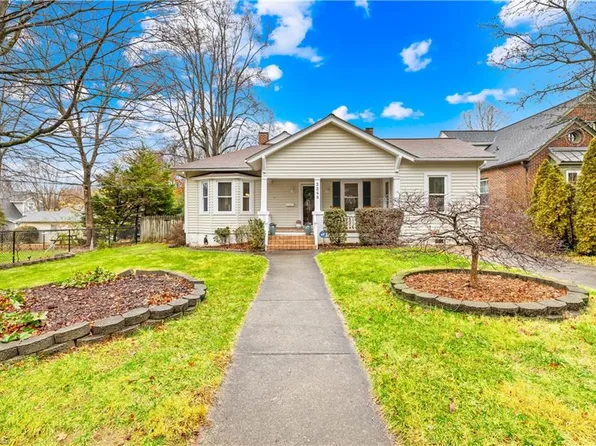 2245 Parkway Dr, Winston Salem, NC 27103