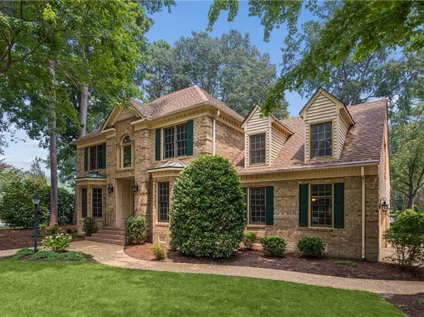 101 Clayton Dr, Yorktown, VA 23693