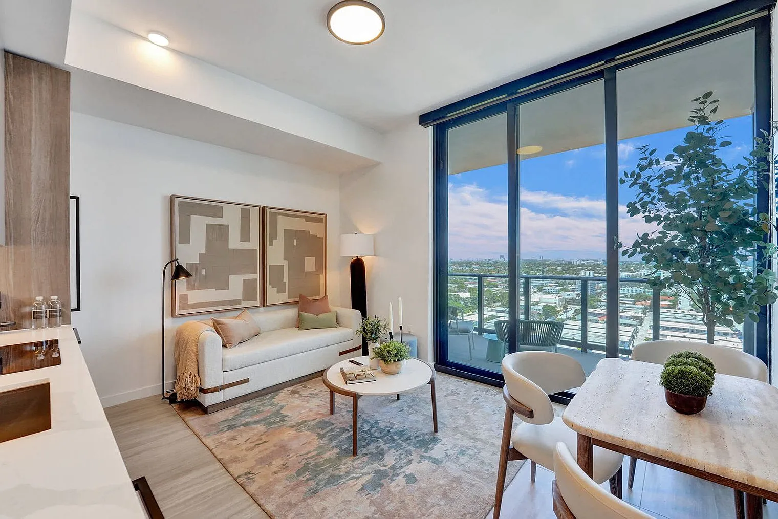 1 bed, 1.0 bath, 473 sqft, $5,923 — Photo 2