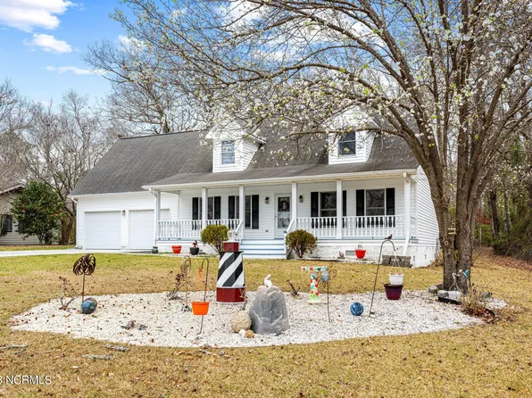 121 White Oak Bluff Road, Stella, NC 28582