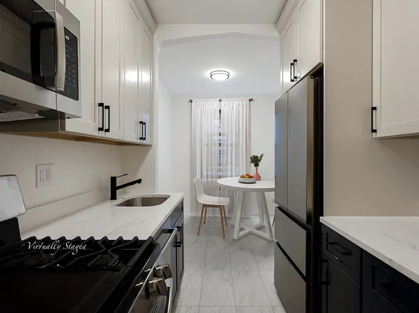 300 Ocean Pkwy APT 3J, Brooklyn, NY 11218