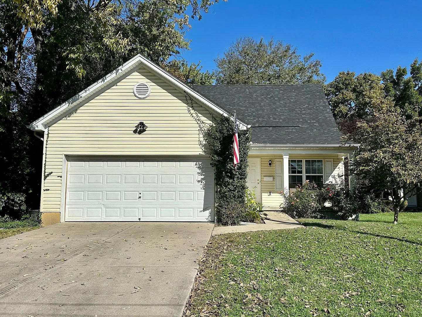 Lockland - Spacious 3bed 2bath 2 Car — Photo 1
