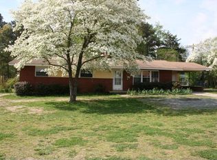 2907 Wicker St, Sanford, NC 27330