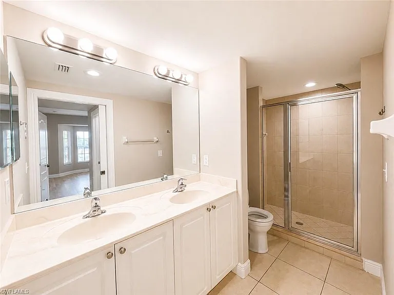 4172 Castilla Cir #201 — Photo 11