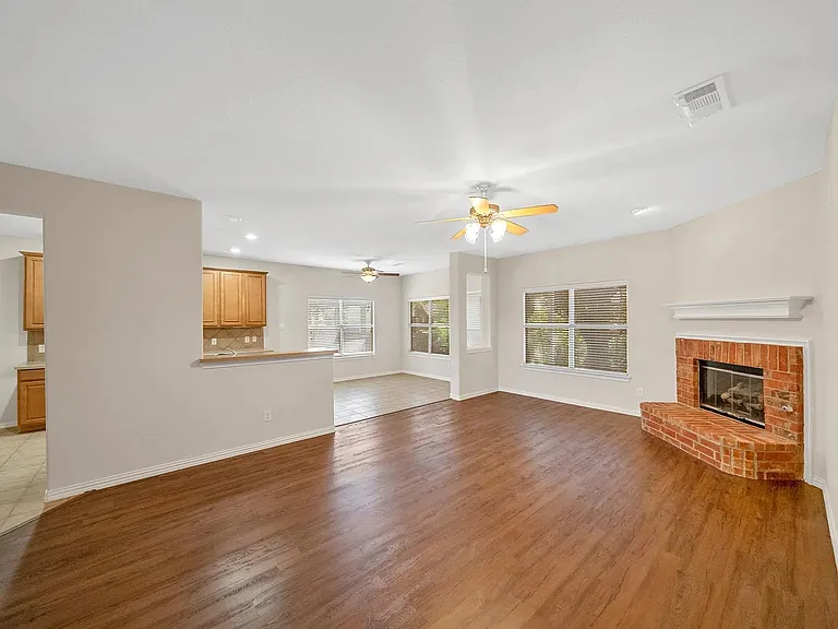 2861 Laurel Oak Dr — Photo 6