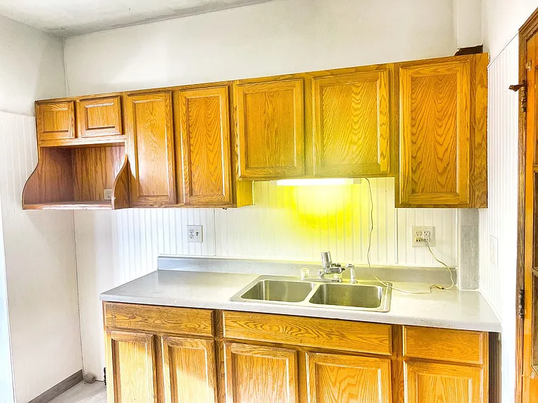 1724 Harmont Ave NE — Photo 8
