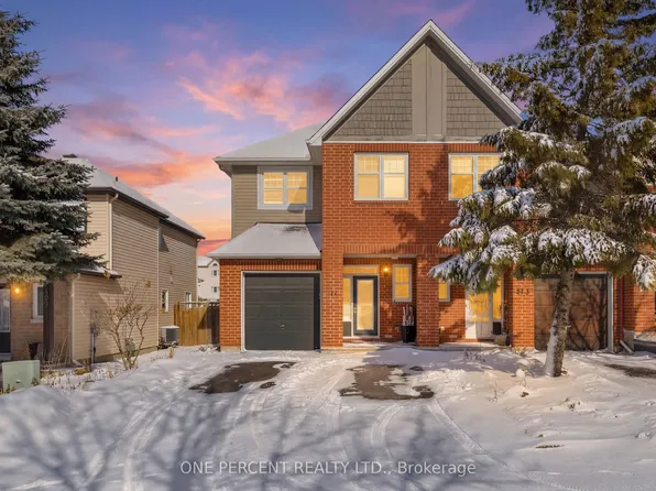 411 Cache Bay Cres, Ottawa, ON K1T 4H3