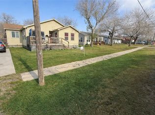 2525 Avenue B, Ingleside, TX 78362