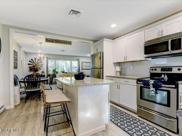 130A Farrington Court #1001, Lakewood, NJ 08701