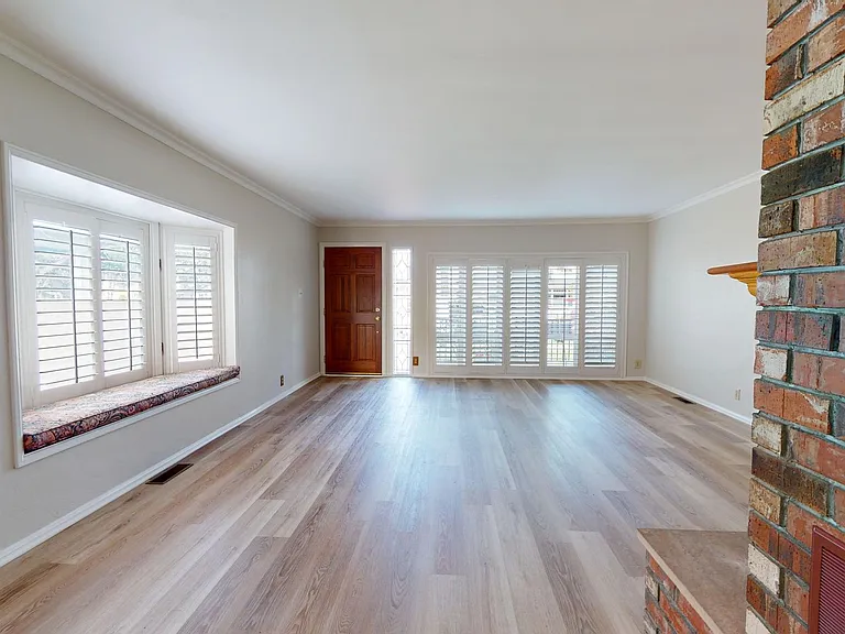 713 I Ave — Photo 3
