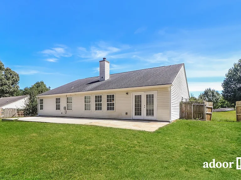 519 Grandview Cir — Photo 15