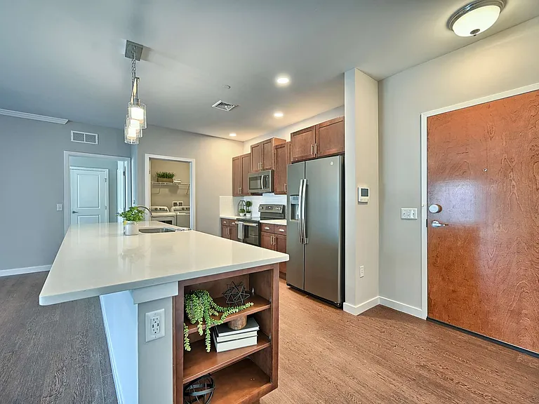 CenterPointe Apartments — Photo 2