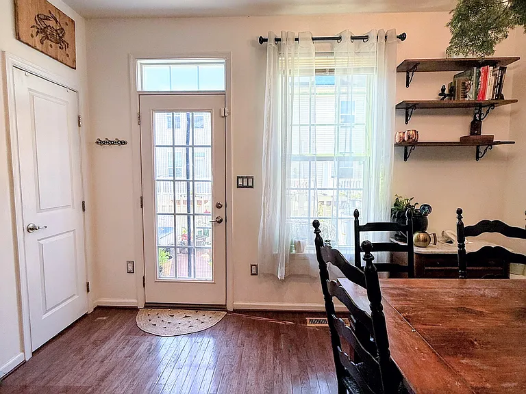 758 S Macon St — Photo 12