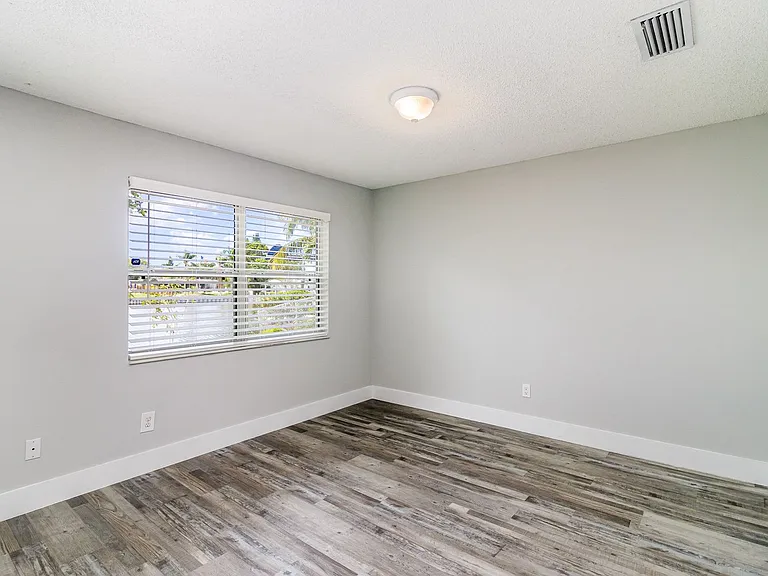 205 Trinidad Dr — Photo 14