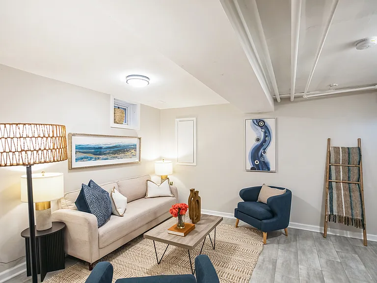 1427 Kearny St NE — Photo 31