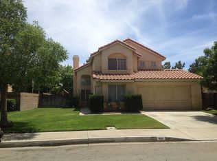 1828 E Norberry St, Lancaster, CA 93535