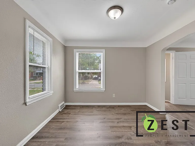 18645 Joann St — Photo 7