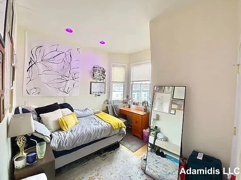 247 Northampton St #4D — Photo 6
