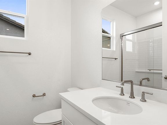 5th image of 655 Estancia Street