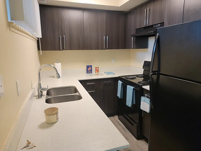 Covewood Village Apartments — Photo 21
