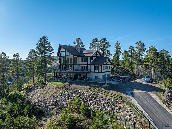 3rd image of 21156 Maine Rd