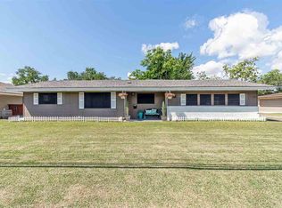 5441 Main Ave, Groves, TX 77619