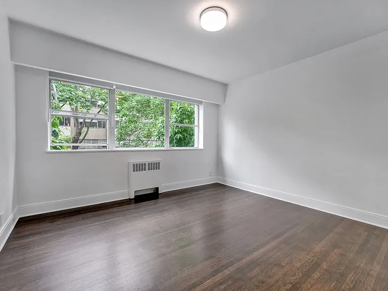1371 Harwood St #301 — Photo 6