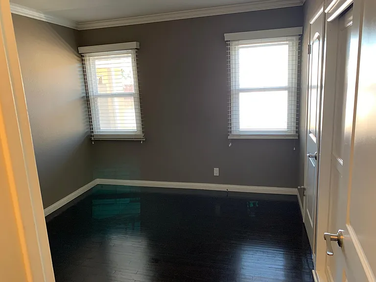 9030 Swinton Ave — Photo 22