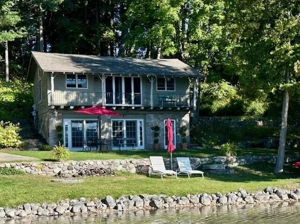 11815 Blue Heron Dr, Middleville, MI 49333