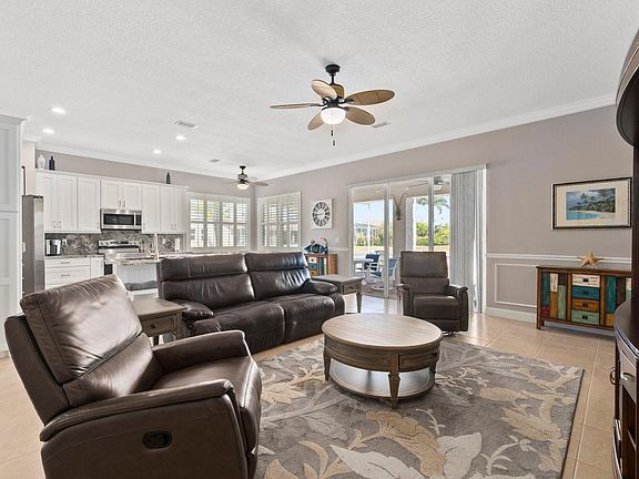3rd image of 636 SW Indian Key Drive