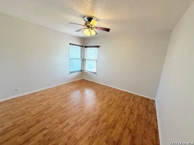 2323 Spicewood Dr — Photo 5