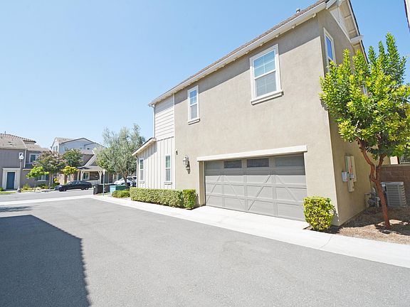 3rd image of 8770 Celebration St