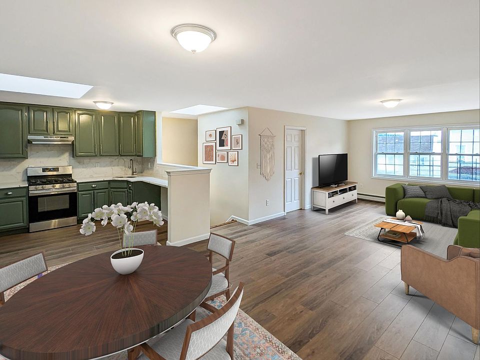 1st image of 802 Elsmere Pl Floor 2