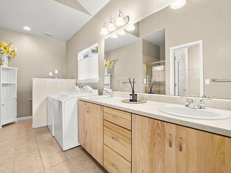 7021 S Valdai St — Photo 19