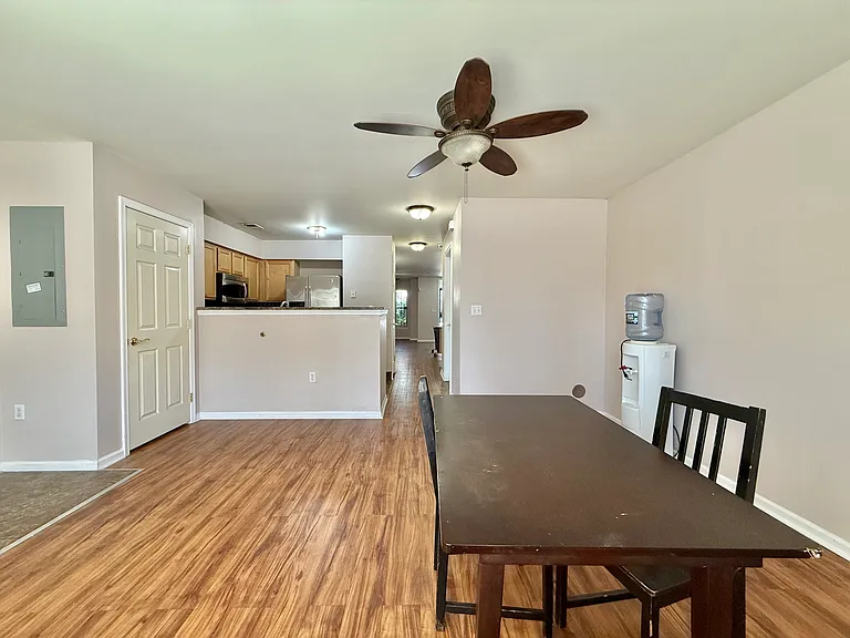 1823 S Napa St — Photo 12