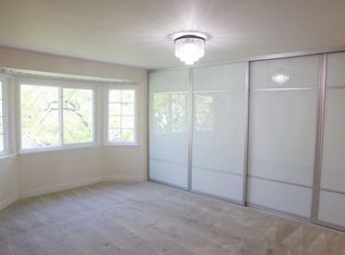 823 Montgomery St, Mountain View, CA 94041