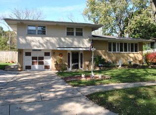 18804 Wildwood Ave, Lansing, IL 60438