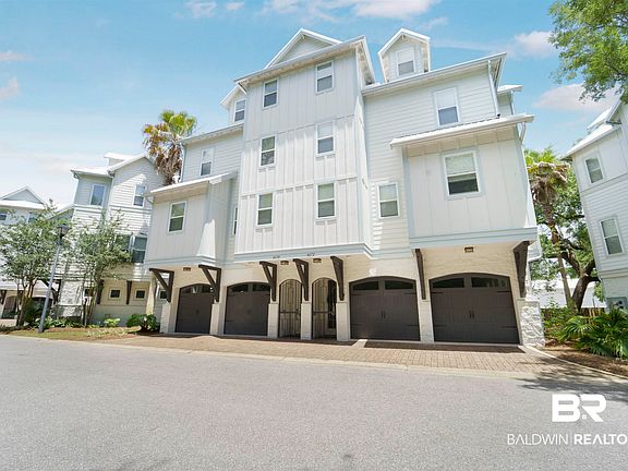 2nd image of 4670 Grander Ct Unit 15-A
