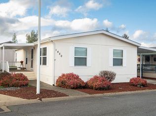 1450 Willow Ct, Grants Pass, OR