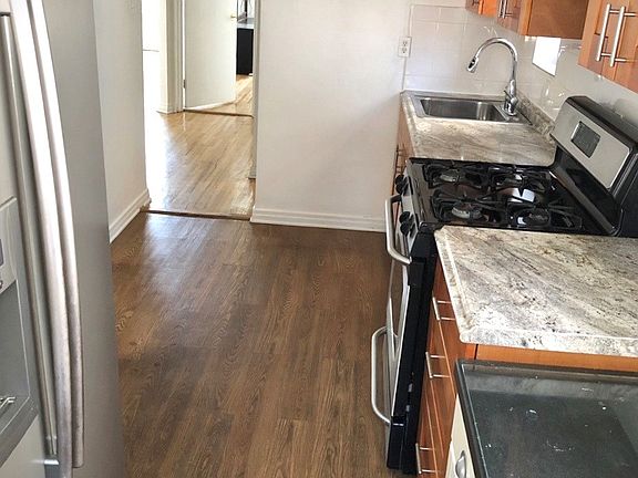 5th image of 47-28 40th St #1