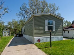 60 Carefree Ln, Buffalo, NY 14227