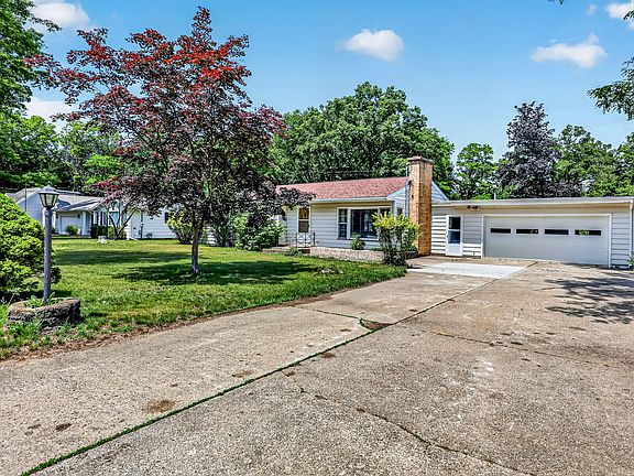 3rd image of 4214 White Lake Dr