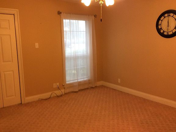 5th image of 710 University Dr
